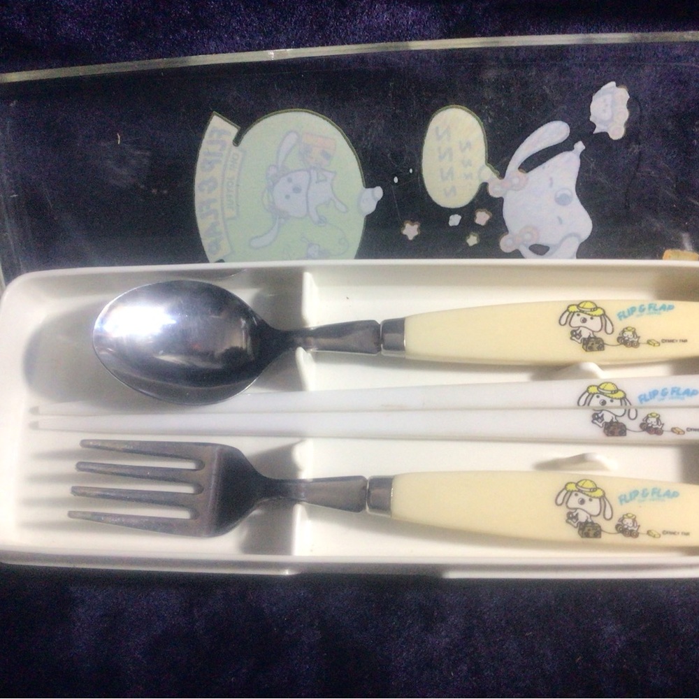 Cutlery set for infant Asia.